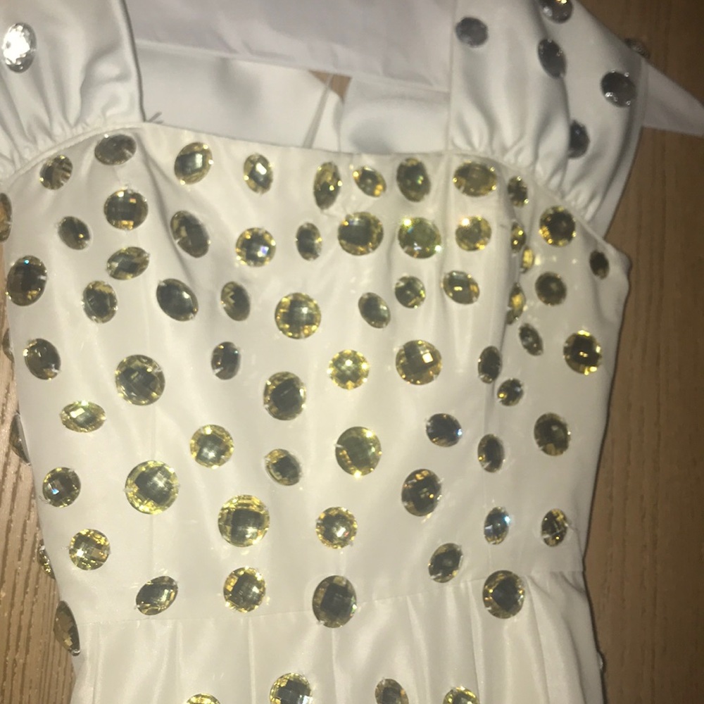 Dress - Picture 2 of 3